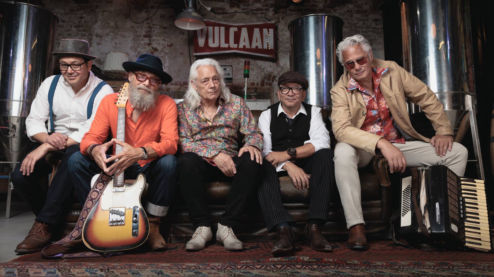 Charley Cruz & The Paradise People